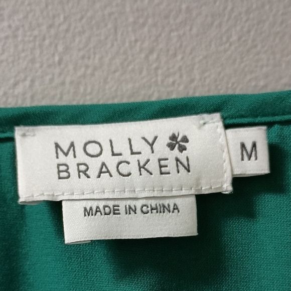 Molly Bracken Green Cap Sleeve Ruffled Blouse - Picture 2 of 3